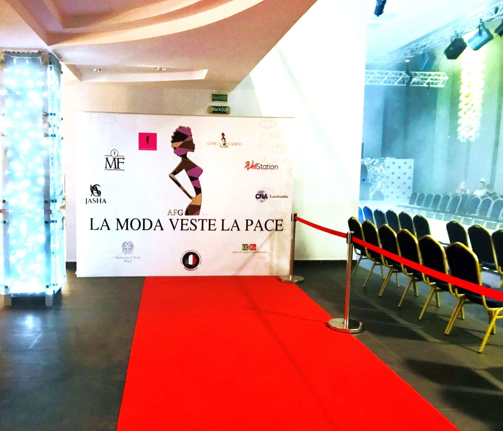 web station moda veste pace contro discriminazione europa